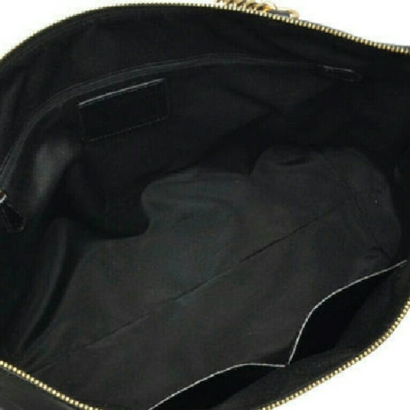 Authentic Coach signature Ava chain tote - Picture 2 of 4