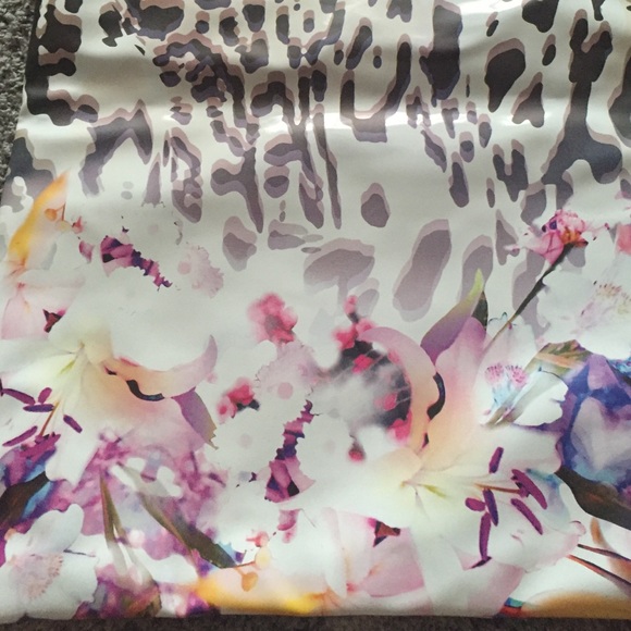 bebe tote - Picture 3 of 3