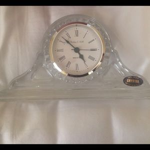 Stirling and Noble 24 Lead Chrystal clock ✨