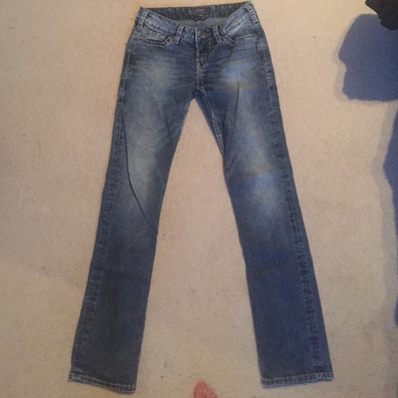 Silver Jeans - Picture 3 of 4