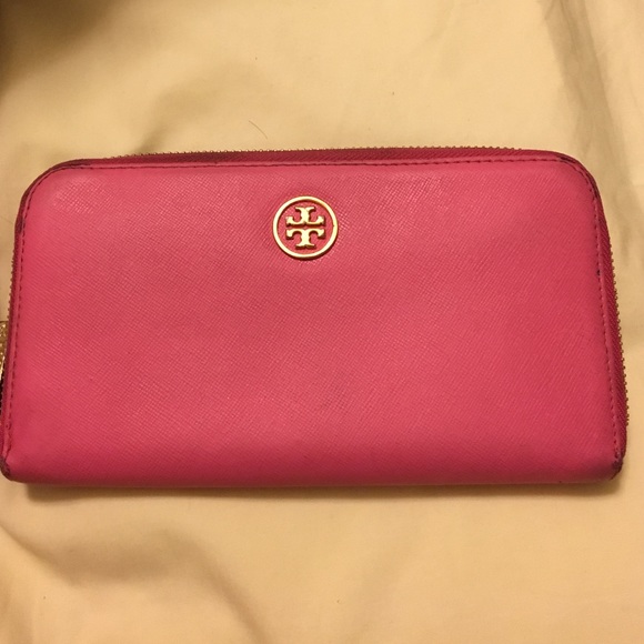 Tory Burch wallet