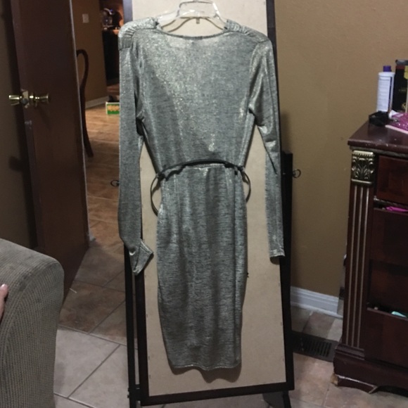 Fun little gold dress - Picture 2 of 2