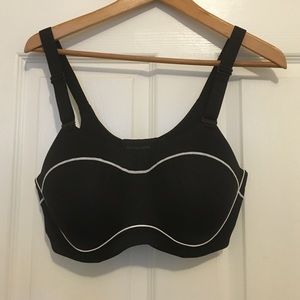 Ambrielle Road Runner Sports Bra