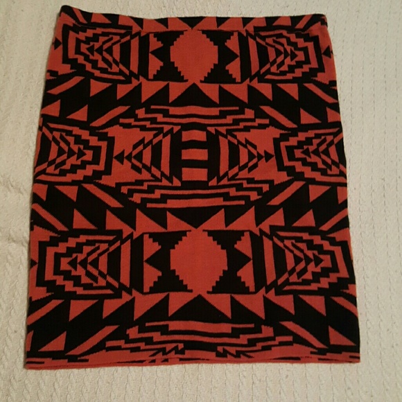 Knit volcom aztec skirt medium - Picture 3 of 5