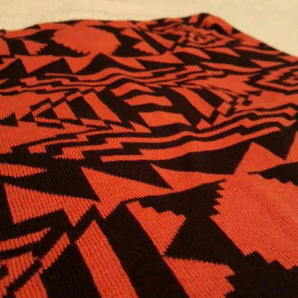 Knit volcom aztec skirt medium - Picture 4 of 5