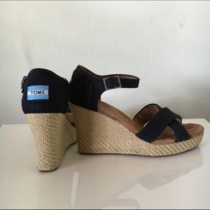 Toms Navy Wedges