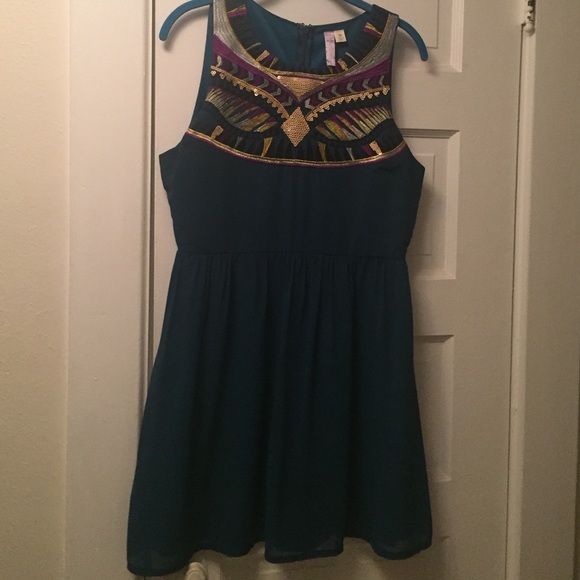 Francesca's Collections Dresses & Skirts - Size M Jeweled Turquoise Cocktail Dress
