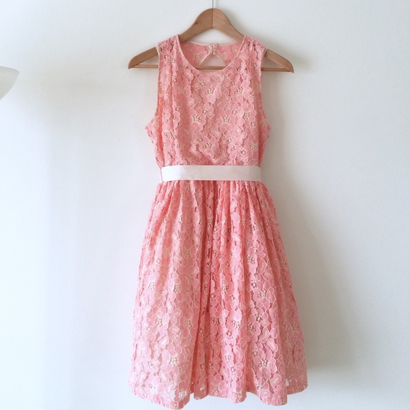 Pink lace special occasion dress Sz M