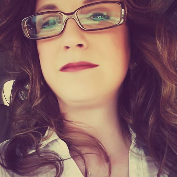 Meet your Posher, Cassie