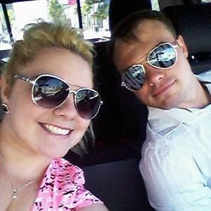 Meet your Posher, Charliene