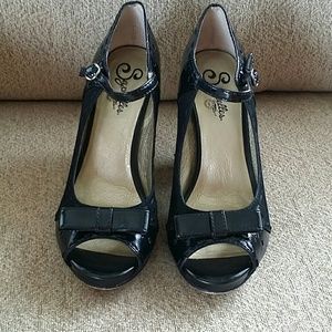 Seychelles black open toe heels