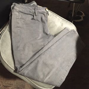 Gray Jegging crop