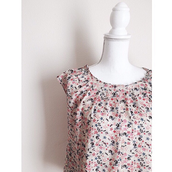 🆕 Lauren Conrad Tie Top