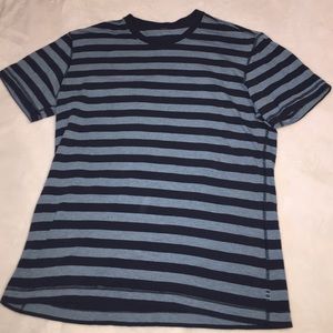 Mens XL Lululemon T-shirt