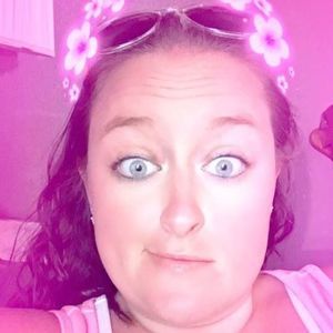 Meet your Posher, Angie