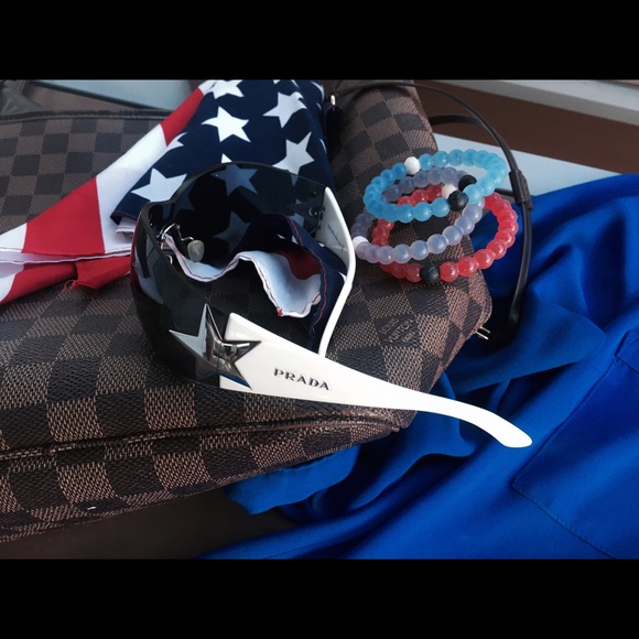 PRADA SUNGLASSES!!! - Picture 3 of 4