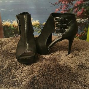 Black Open-Toed Heel with Buckles