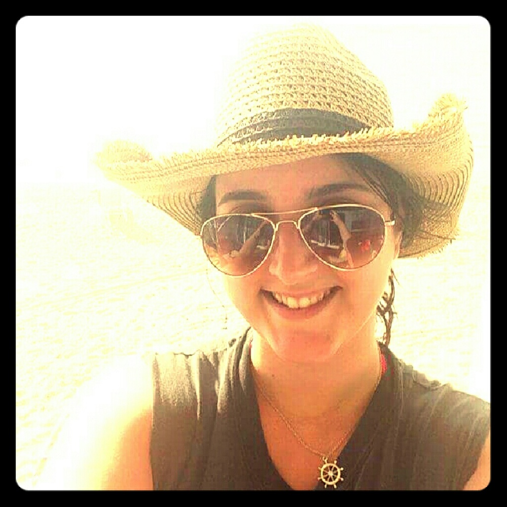 Meet your Posher, Carol