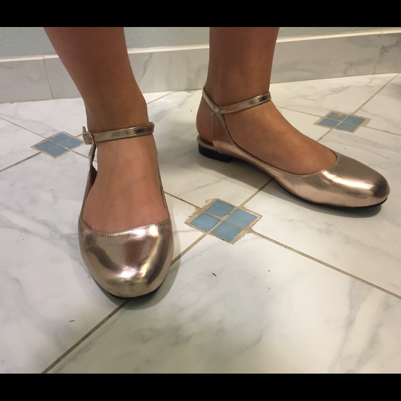 🌹🌸 Rose Gold Metallic TOPSHOP Flats 🌸🌹
