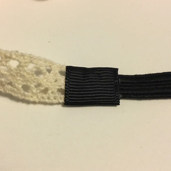 NWOT Laila Rowe Cream & Pink Flowered Headband - Picture 3 of 3