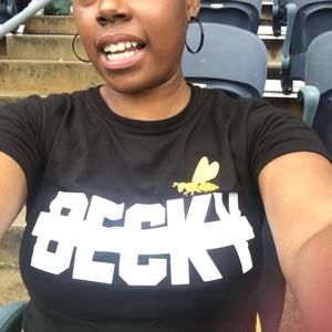 Meet your Posher, Lauren