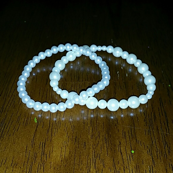 Pearl Bracelet Bundle.