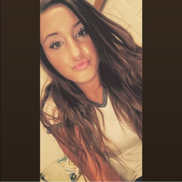 Meet your Posher, Brittany