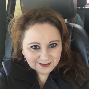 Meet your Posher, Araceli