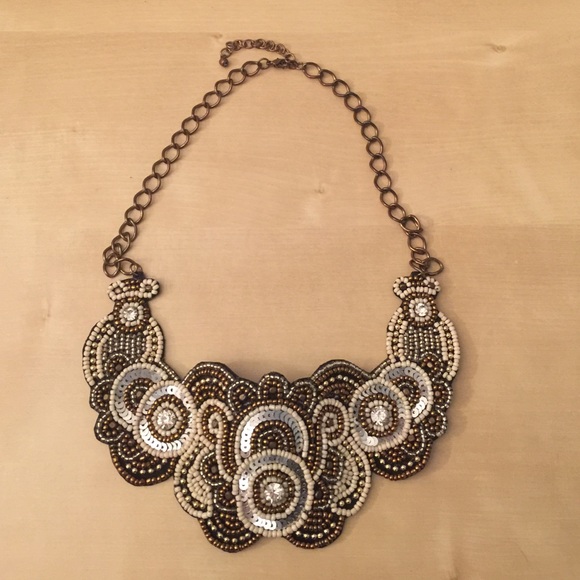 Statement necklace