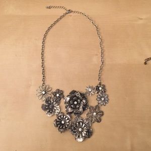 Bauble necklace