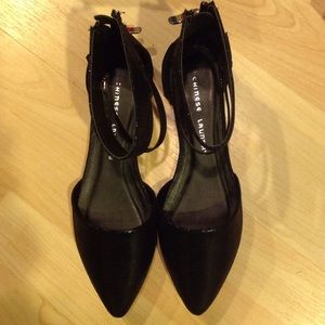 Chinese Laundry flats