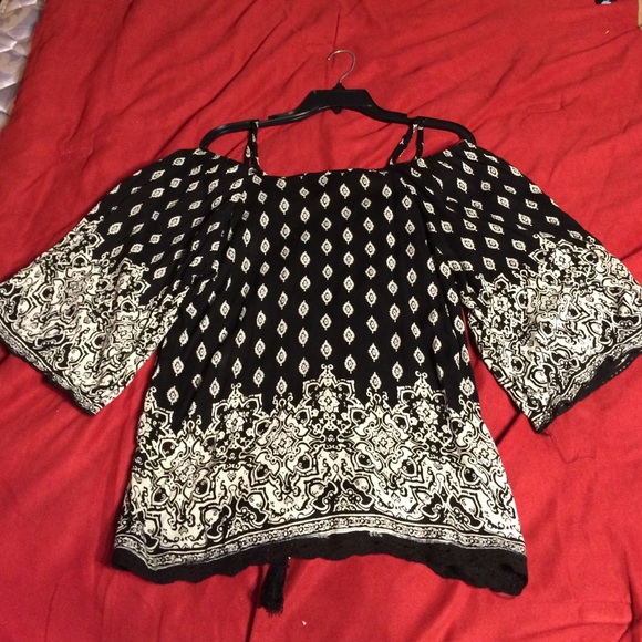 Blouse - Picture 3 of 3