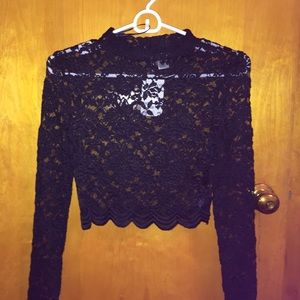 Lace black top