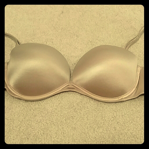 Victoria's Secret 36C nude bra