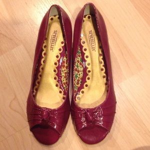 Seychelles wedge shoe