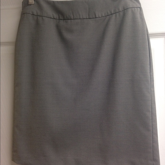 Banana Republic Factory Gray Print Pencil Skirt