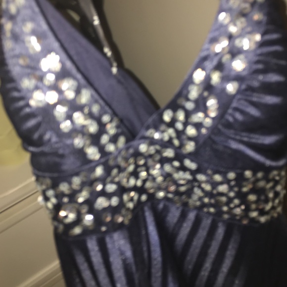 Dress! - Picture 3 of 4