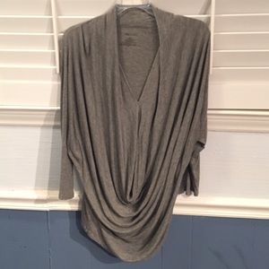 Jennifer Lopez Grey Top