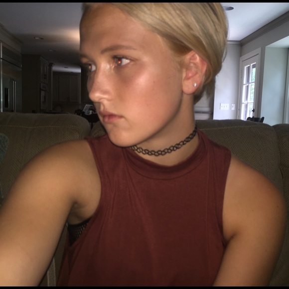 Meet your Posher, Raegan - Picture 1 of 1