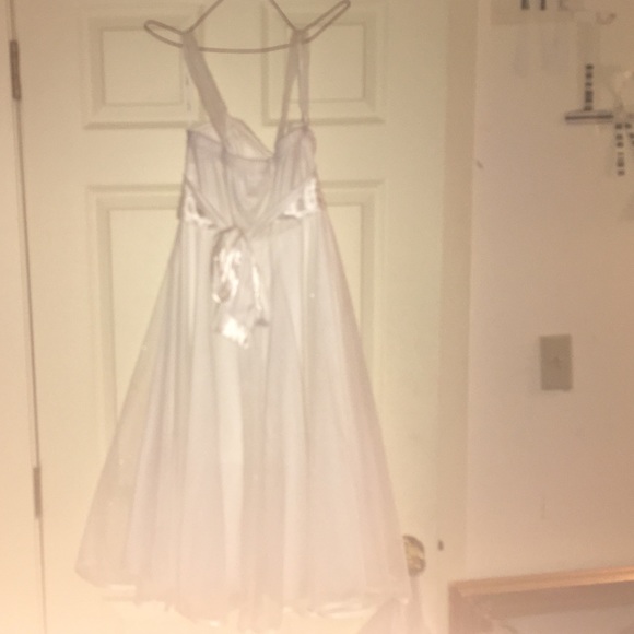 Dress - Picture 2 of 4
