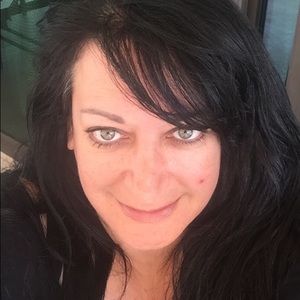 Meet your Posher, Dara