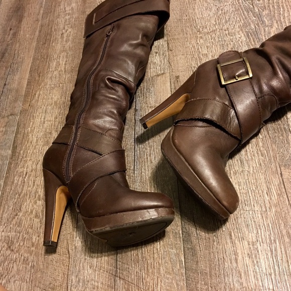 Brown boots - Picture 4 of 4