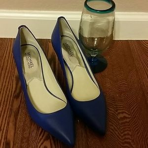 Michael Kors Flex Mid Pump