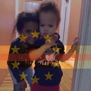 Meet your Posher, Kelly