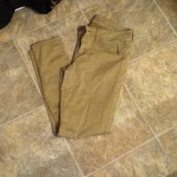 Khakis Jeggings style