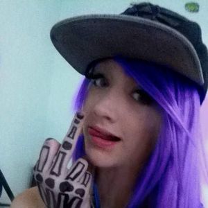 Meet your Posher, Candace