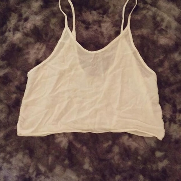 ❌SOLD ON Ⓜ️❌Brandy Melville Crop Top❤️