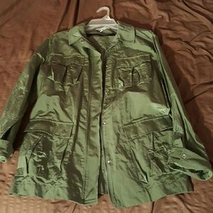 A beautiful button up or zip up trench coat