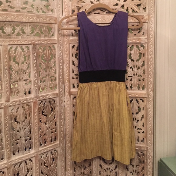 Super cute color block dress
