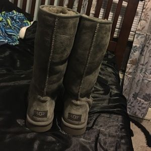 Tall UGG
